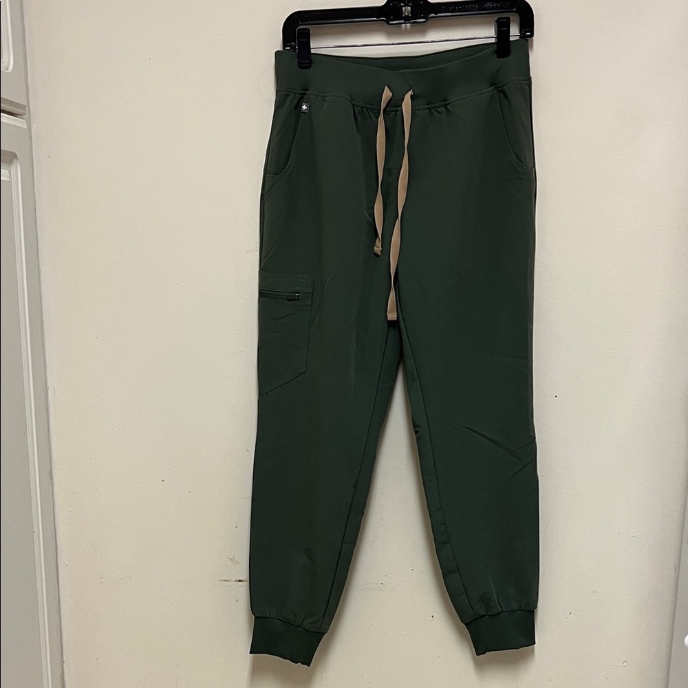 FIGS High Waisted Zamora Jogger Scrub Pants - Picture 3 of 8